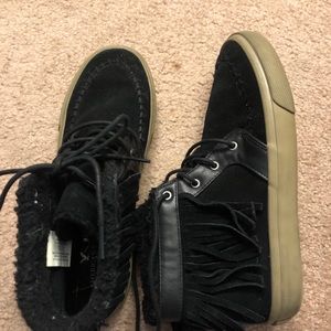 Black fringe shoes